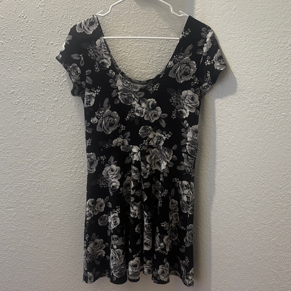 Mini Dress - Picture 4 of 4